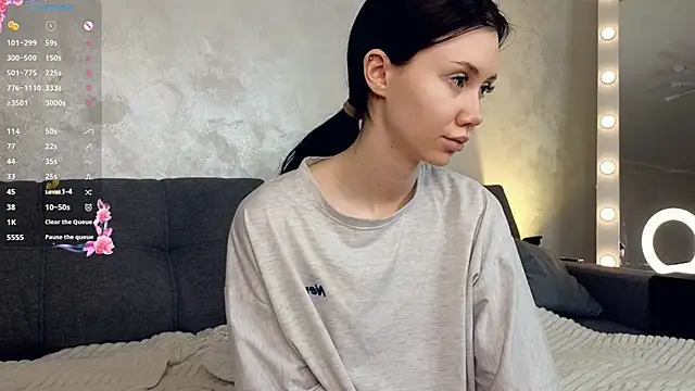 emilia walton online show from 01-09-25, 01:35