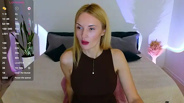 AlisssaRose online show from 11-15-25, 05:20