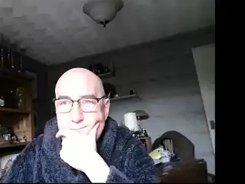 Snapshot of Adamdaddybear chatting on 12-10-24, 09:23 Adamdaddybear online show from 12-10-24, 09:23