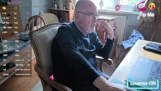 Adamdaddybear online show from 11-13-25, 03:00