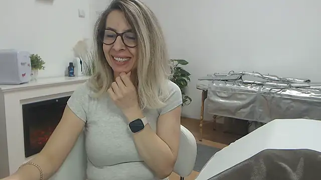 SukyGirl online show from 03-01-25, 09:07