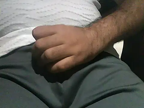 Snapshot of cryptoman1119 chatting on 11-27-25, 04:09 cryptoman1119 online show from 11-27-25, 04:09