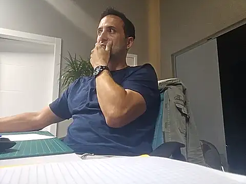 Lucas   81 online show from 10-28-25, 07:27