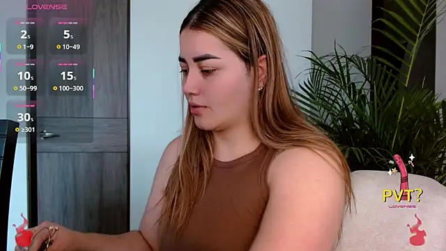 Snapshot of Lucia_star__ chatting on 11-03-25, 04:08 Lucia star online show from 11-03-25, 04:08