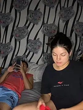 Snapshot of Romax2 chatting on 01-21-25, 04:54 Romax2 online show from 01-21-25, 04:54