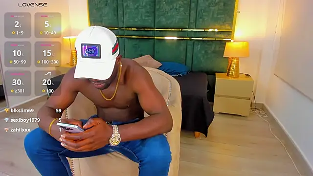 Latrellx7 online show from 02-05-25, 02:05