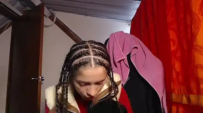 sweetdam12 online show from 01-11-25, 09:04