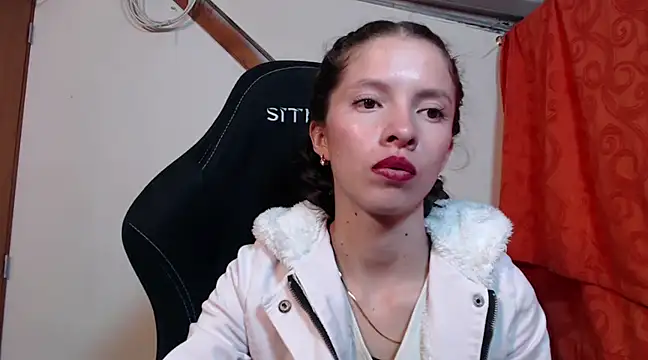 sweetdam12 online show from 03-03-25, 08:21