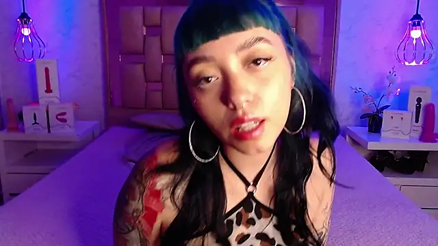 Snapshot of GigiVolkova chatting on 01-02-25, 10:33 GigiVolkova online show from 01-02-25, 10:33