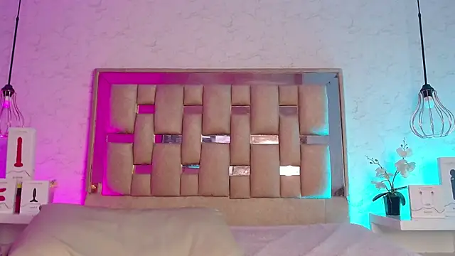 Snapshot of GigiVolkova chatting on 02-02-25, 10:49 GigiVolkova online show from 02-02-25, 10:49