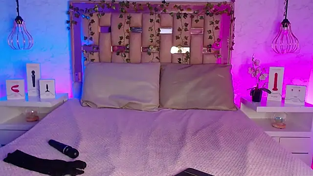 Snapshot of GigiVolkova chatting on 03-06-25, 07:43 GigiVolkova online show from 03-06-25, 07:43