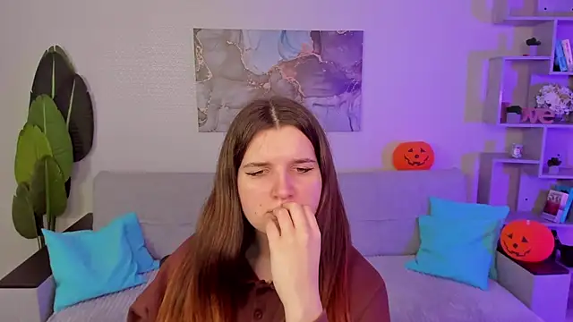 BonneyLove online show from 11-06-25, 07:37