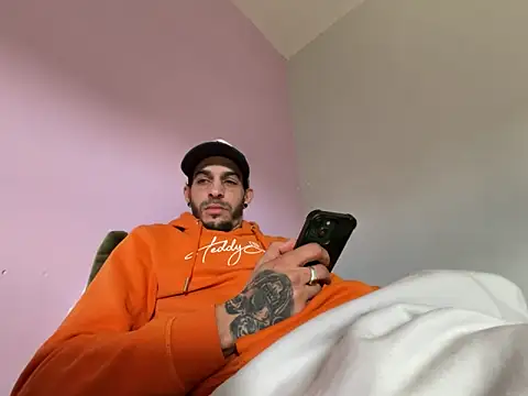 Rebeu313 online show from 03-10-26, 11:04