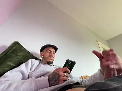 Rebeu313 online show from 03-31-26, 02:17