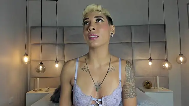 MiaMorgan  online show from 01-31-25, 12:07