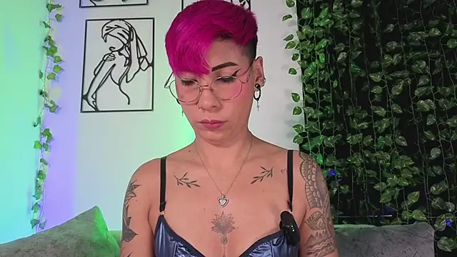 Snapshot of MiaMorgan_ chatting on 01-19-26, 01:26 MiaMorgan online show from 01-19-26, 01:26