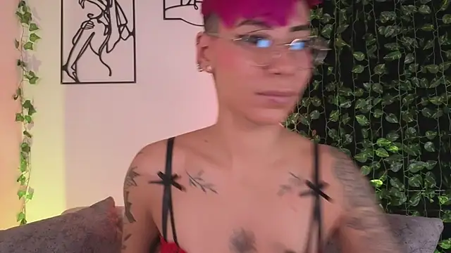 Snapshot of MiaMorgan_ chatting on 02-02-26, 01:10 MiaMorgan online show from 02-02-26, 01:10