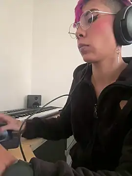 Snapshot of MiaMorgan_ chatting on 02-05-26, 01:05 MiaMorgan online show from 02-05-26, 01:05