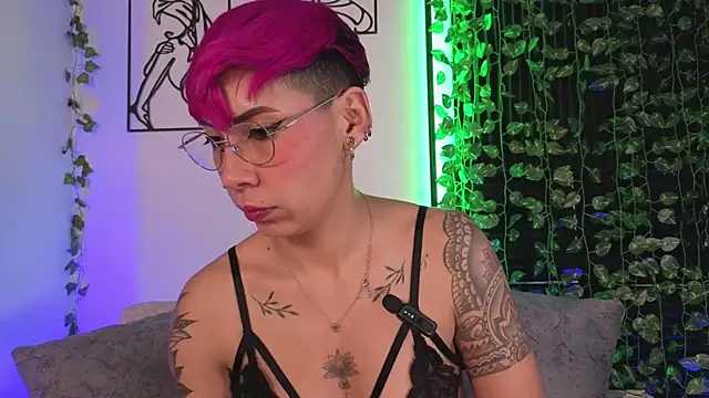 Snapshot of MiaMorgan_ chatting on 02-22-26, 03:10 MiaMorgan online show from 02-22-26, 03:10