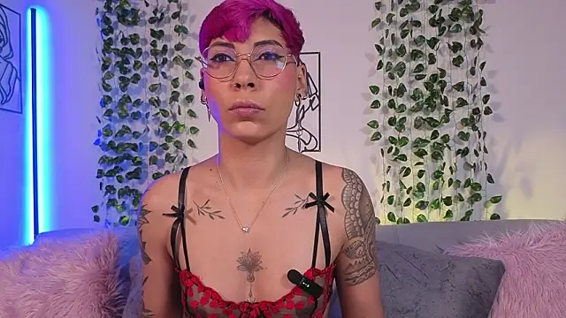 Snapshot of MiaMorgan_ chatting on 03-03-26, 09:48 MiaMorgan online show from 03-03-26, 09:48