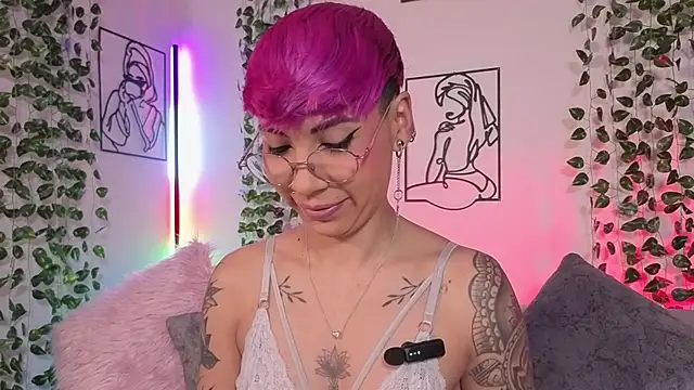 MiaMorgan  online show from 03-11-26, 01:17