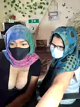 Snapshot of NAJWA-ARAB chatting on 12-17-24, 05:36 NAJWA-ARAB online show from 12-17-24, 05:36