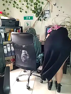 Snapshot of NAJWA-ARAB chatting on 02-13-25, 02:20 NAJWA-ARAB online show from 02-13-25, 02:20