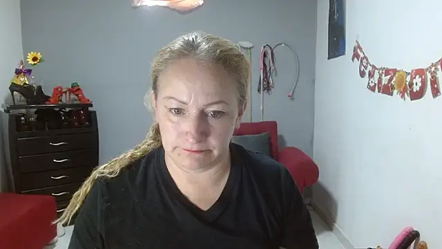 emperabigbootybigass online show from 03-12-25, 09:24