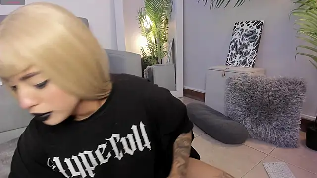 Manu Velez online show from 01-24-25, 05:21