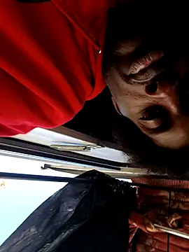 DevinToore online show from 10-29-25, 08:10