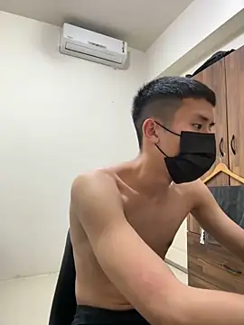 Benson18y online show from 01-08-25, 01:31