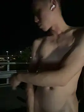 Benson18y online show from 09-29-25, 03:28