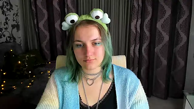 MelaniSep online show from 12-07-24, 03:19