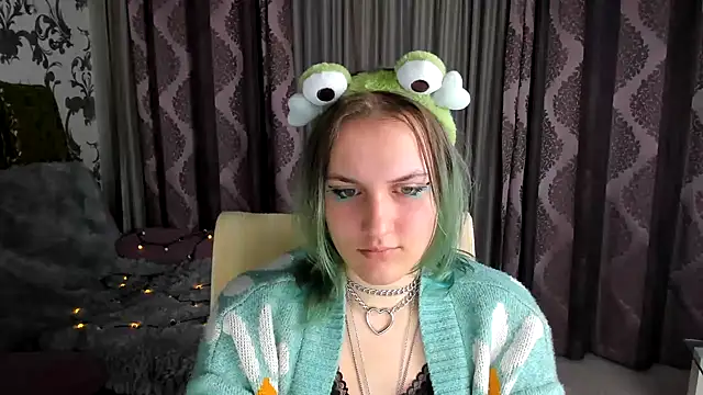 MelaniSep online show from 12-10-24, 02:17