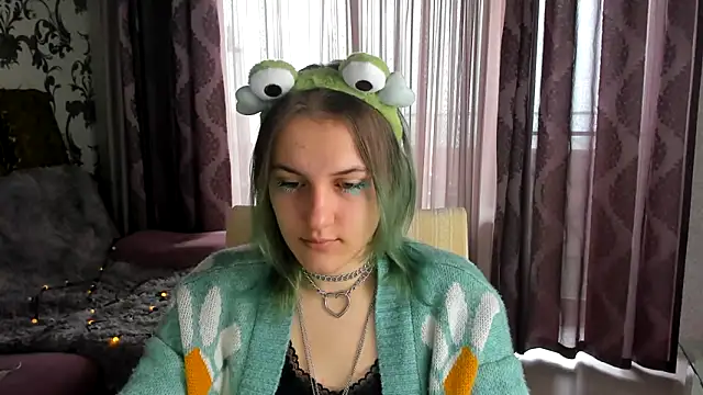 MelaniSep online show from 12-15-24, 08:19