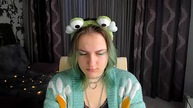 MelaniSep online show from 12-15-24, 02:16