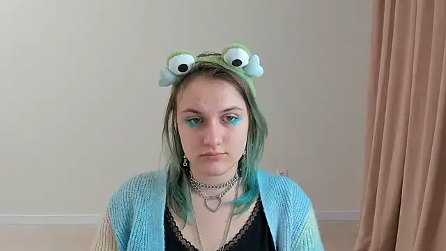 MelaniSep online show from 02-06-25, 04:03