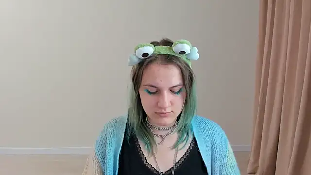 MelaniSep online show from 02-10-25, 03:32