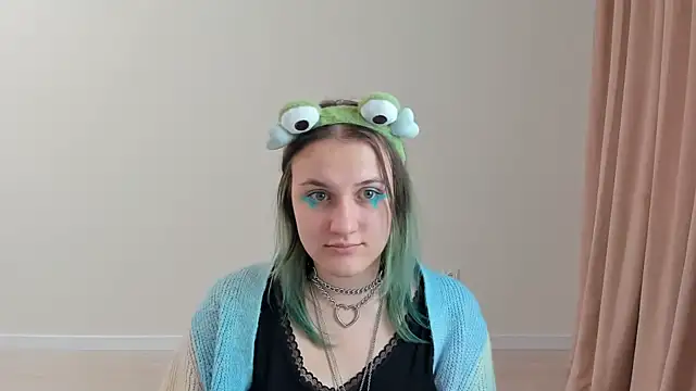 MelaniSep online show from 02-20-25, 03:19