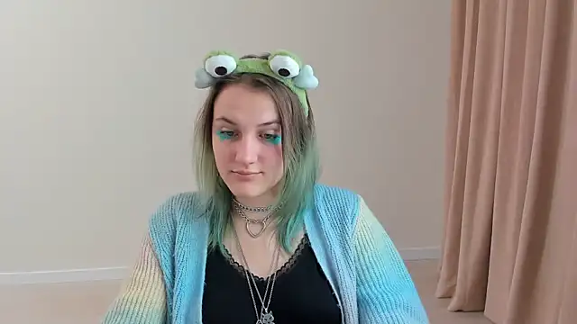 MelaniSep online show from 02-21-25, 04:26