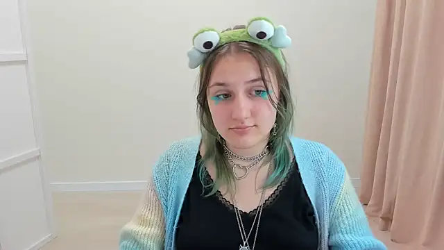 MelaniSep online show from 02-24-25, 03:31