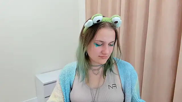 MelaniSep online show from 03-03-25, 04:14