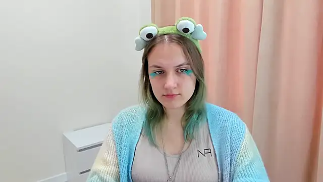 MelaniSep online show from 03-10-25, 09:32