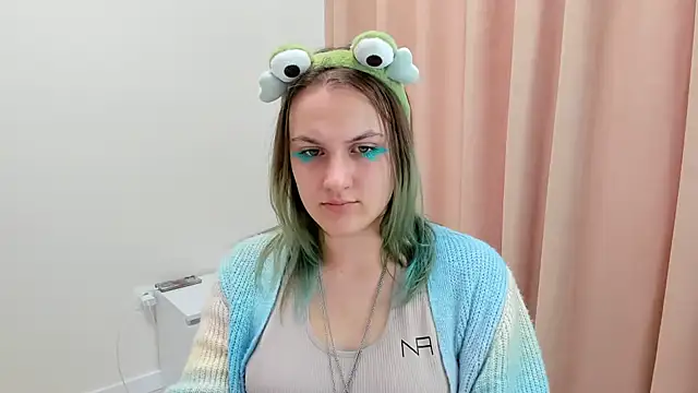 MelaniSep online show from 03-11-25, 02:18