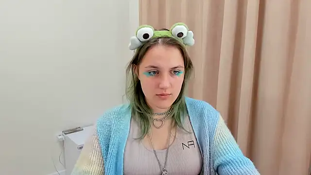 MelaniSep online show from 03-13-25, 04:12