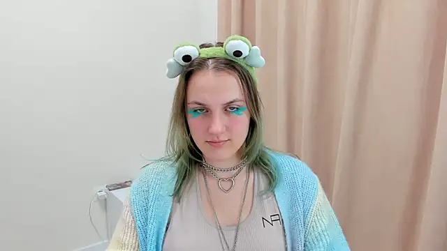 MelaniSep online show from 03-15-25, 04:21