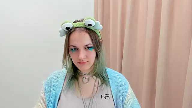 MelaniSep online show from 03-20-25, 01:04