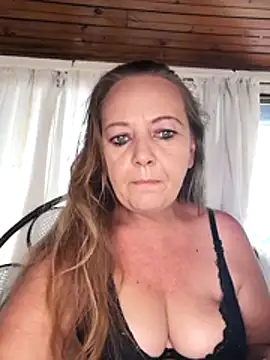 Kimmyb777 online show from 04-04-26, 12:57