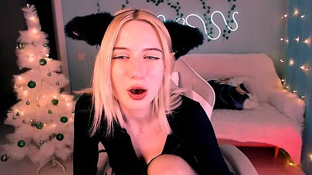 Snapshot of Sweet_Richal chatting on 12-15-24, 01:13 Sweet Richal online show from 12-15-24, 01:13