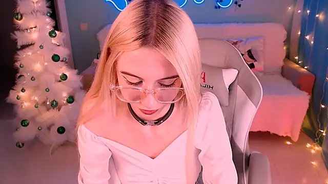 Snapshot of Sweet_Richal chatting on 01-12-25, 04:21 Sweet Richal online show from 01-12-25, 04:21